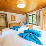 Holiday home Am Waldrand *