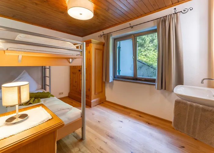 Am Waldrand Ferienhaus *