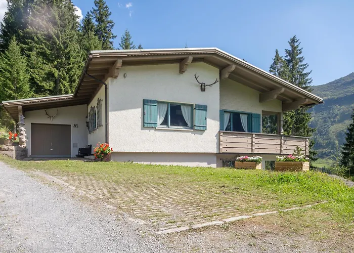 Am Waldrand Ferienhaus *