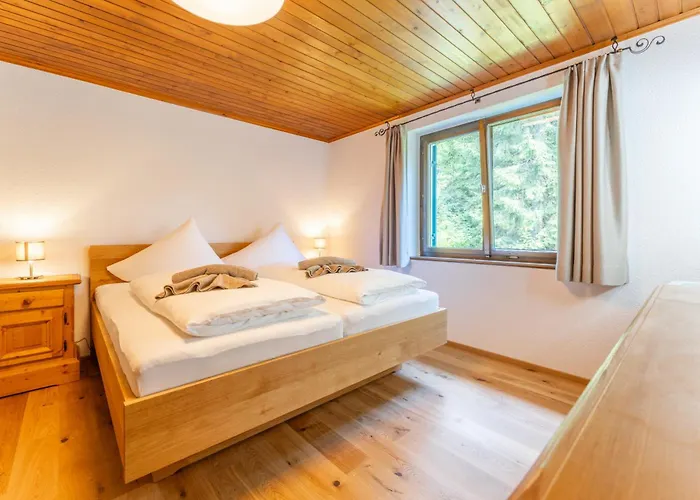 Am Waldrand Ferienhaus *